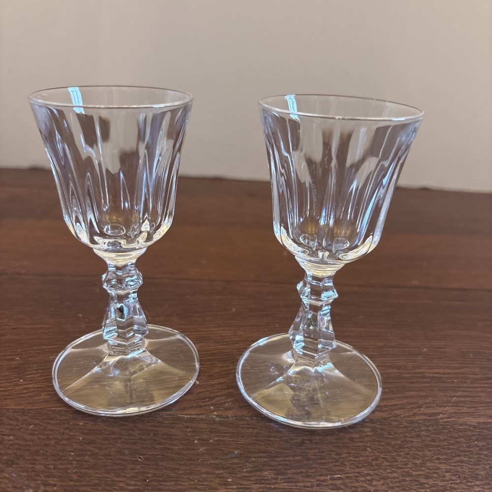 Ambassador By Royal Crystal Rock RCR Wine Glass 4 1/4" Blown‎ Glass Set Of 2
